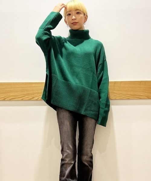 GAP（ギャップ）の「オーバーサイズ タートルネックセーター（ニット/セーター・レディース・ホワイト/ブラック/ネイビー/ブルー/グリーン/その他・S/M/L/XL/XS/XXS）」の12枚目の写真