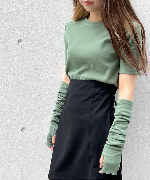 one way（ワンウェイ）の「アームウォーマー付きリブトップス（Tシャツ/カットソー・レディース・ブラック/ベージュ/ライトグリーン・FREE）」の3枚目の写真