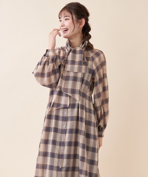 Brahmin（ブラーミン）の「【BRAHMIN】チェックボウタイシャツワンピース（ワンピース・レディース・ベージュ/カーキ・2）」の22枚目の写真
