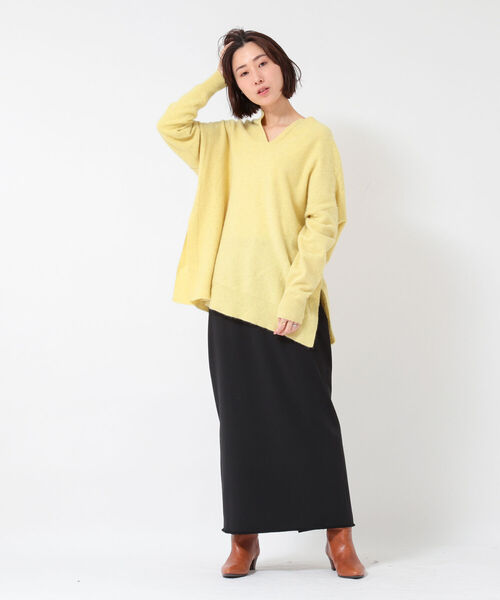 NOLLEY’S（ノーリーズ）の「《手洗い可能》ウォッシャブルヘアリーニットキーネックオーバーサイズ（ニット/セーター・レディース・ベージュ/グレー/イエロー/ベビーピンク・FREE）」の10枚目の写真