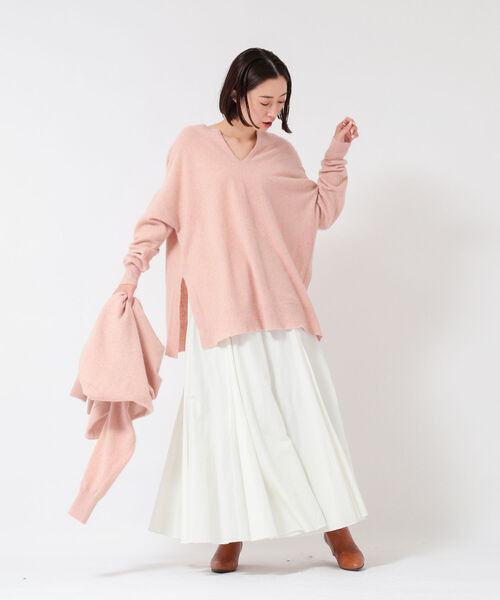 NOLLEY’S（ノーリーズ）の「《手洗い可能》ウォッシャブルヘアリーニットキーネックオーバーサイズ（ニット/セーター・レディース・ベージュ/グレー/イエロー/ベビーピンク・FREE）」の16枚目の写真