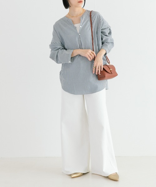 URBAN RESEARCH（アーバンリサーチ）の「レザーミニショルダーバッグ（ショルダーバッグ・レディース・ブラック/アイボリー/パープル系その他/ダークグレー/カーキ/ライトブルー/ピンクベージュ/グリーン/シルバー/ラベンダー/ゴールド/レッド/ブラウン/ホワイト・-）」の17枚目の写真