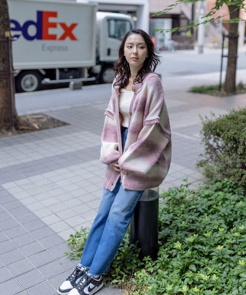 clear（クリア）の「グラデーションボーダー2wayカーディガン/ニット/トップス≪2022AW新作≫（ニット/セーター・レディース・ピンク/グリーン・F）」の13枚目の写真