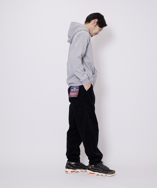 Blue Standard (ブルースタンダード)の「【BLUE STANDARD/ブルースタンダード】11oz 裏起毛 プルオーバーパーカー フーディー ビッグシルエット(パーカー・メンズ・ブラック/ダークグリーン/ネイビー/ホワイト/杢グレー・MEDIUM/LARGE/X-LARGE/SMALL)」の19枚目の写真