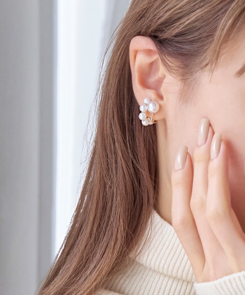 Phoebe（フィービィー）の「ディファレントサイズパールイヤリング（イヤリング・レディース・ホワイト・FREE）」の7枚目の写真