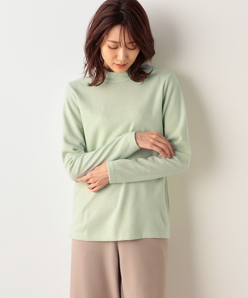 DECOY SINCE 1981（デコイシンスイチキュウハチイチ）の「【吸湿発熱】シアバター配合日本製ハイネックカットプルオーバー（Tシャツ/カットソー・レディース・サックスブルー/パープル/アイボリー/ピンク/イエロー/グリーン/マスタード・L/LL/M）」の3枚目の写真