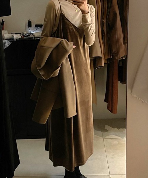 MAISON BREEZE（メゾンブリーズ）の「【MAISON BREEZE】ベロアキャミワンピース SCCH266（ワンピース・レディース・チャコールグレー/ブラウン/ダークブラウン/ブラック/ベージュ・FREE）」の6枚目の写真
