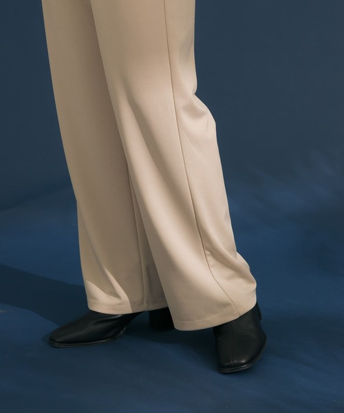 HEYUMM(ヘユム)の「キレイシルエットイージーカットパンツ(スウェットパンツ・メンズ・グリーン/ライトベージュ/ブラック・ONE)」の8枚目の写真