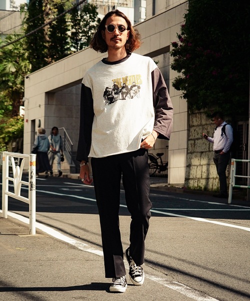【THE BEATLES/ザ・ビートルズ 】袖配色 ビッグシルエット フォトプリント ロンT ツアーT バンドT ロックT 古着 60年代 70年代 80年代（Tシャツ/カットソー）｜The Beatles（ザビートルズ）