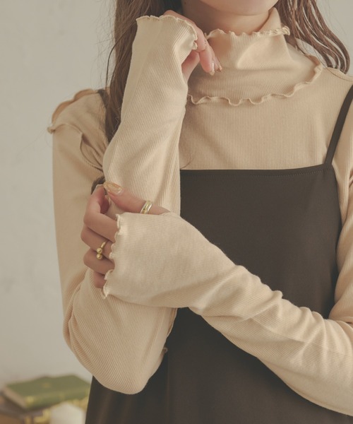 Ambre Neige（アンブルネージュ）の「指穴テレコメロートップス／【WEB/EC限定商品】（Tシャツ/カットソー・レディース・アイボリー/ピンク/ライトグリーン・FREE）」の5枚目の写真