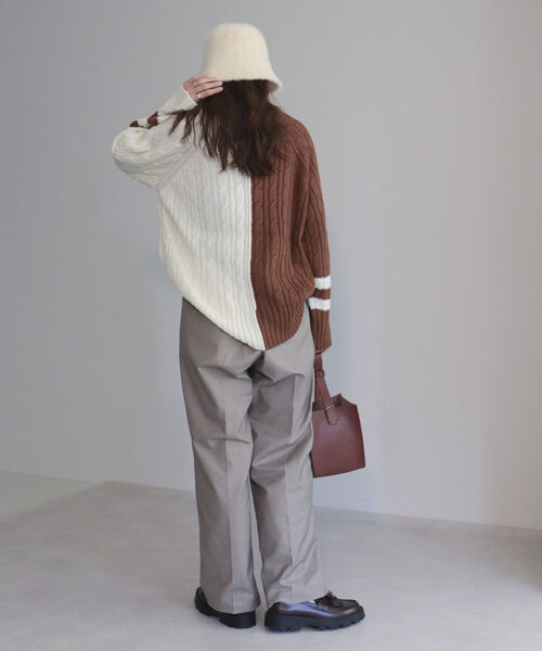 fredy emue（フレディエミュ）の「バイカラーケーブルニット（ニット/セーター・レディース・ブラウン/グレー/ラベンダー・38）」の7枚目の写真