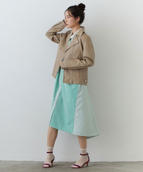 NICOLE white（ニコルホワイト）の「フェイクレザー ダブルライダースジャケット（ライダースジャケット・レディース・ブラック/アッシュグレー/ベージュ・MEDIUM/LARGE）」の9枚目の写真