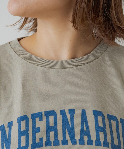 PUAL CE CIN（ピュアルセシン）の「プレーティング加工カレッジロゴプリントプルオーバー（Tシャツ/カットソー・レディース・ライトベージュ/ベージュ/グレー・FREE）」の17枚目の写真