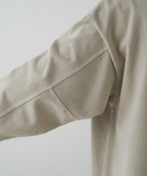 PUAL CE CIN（ピュアルセシン）の「プレーティング加工カレッジロゴプリントプルオーバー（Tシャツ/カットソー・レディース・ライトベージュ/ベージュ/グレー・FREE）」の15枚目の写真