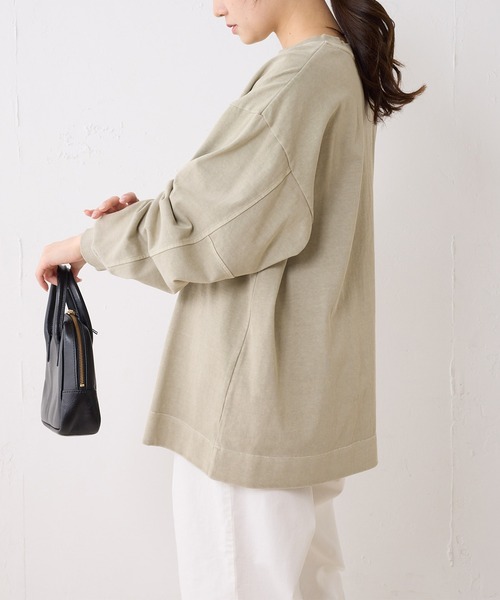 PUAL CE CIN（ピュアルセシン）の「プレーティング加工カレッジロゴプリントプルオーバー（Tシャツ/カットソー・レディース・ライトベージュ/ベージュ/グレー・FREE）」の11枚目の写真