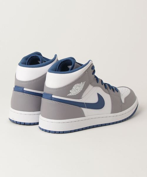 NIKE(ナイキ)の「NIKE AIR JORDAN 1 MID DQ8426-014(スニーカー・メンズ・グレー・27cm/27.5cm/28cm/26cm/26.5cm/28.5cm/29cm)」の5枚目の写真