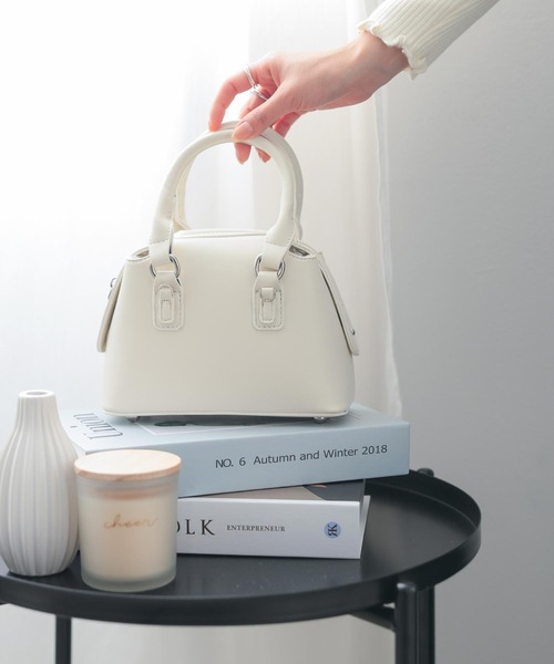 KOBE LETTUCE（コウベレタス）の「フェイクレザー2wayショルダーバッグ（ショルダーバッグ・レディース・ブラック/アイボリー/ピンク/グリーン・FREE）」の2枚目の写真