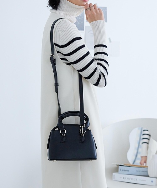 KOBE LETTUCE（コウベレタス）の「フェイクレザー2wayショルダーバッグ（ショルダーバッグ・レディース・ブラック/アイボリー/ピンク/グリーン・FREE）」の11枚目の写真