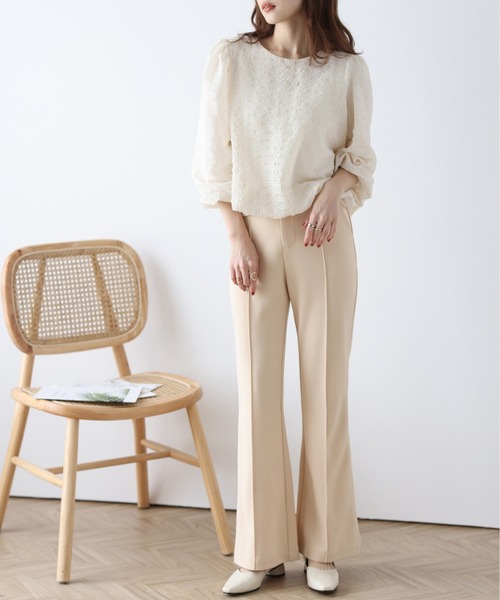 AMELY(エミリー)の「美脚フレアパンツ(その他パンツ・レディース・カーキブラウン/ピンク/ブラック/ベージュ/ブルー・M/L)」の12枚目の写真