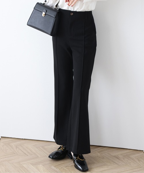 AMELY(エミリー)の「美脚フレアパンツ(その他パンツ・レディース・カーキブラウン/ピンク/ブラック/ベージュ/ブルー・M/L)」の6枚目の写真