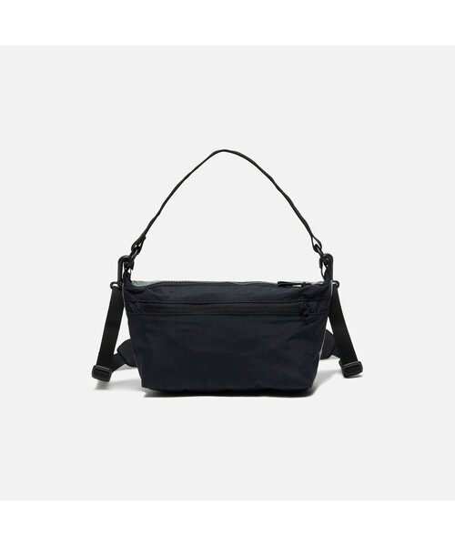 AIGLE（エーグル）の「パッカブルショルダーバッグミニ（ショルダーバッグ・レディース・グリーン/ブラック・FREE）」の4枚目の写真