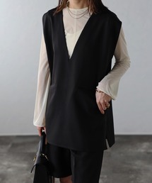 ディープVネックポケットデザインベスト