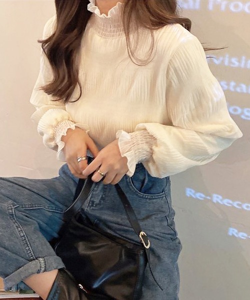 shopnikoniko(ショップニコニコ)の「フリル袖シャーリングシアートップス(シャツ/ブラウス・レディース・ベージュ/ホワイト/ブラック・フリー)」の8枚目の写真