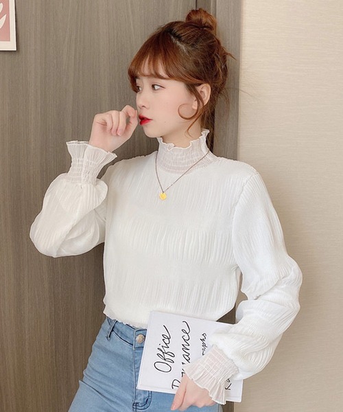 shopnikoniko(ショップニコニコ)の「フリル袖シャーリングシアートップス(シャツ/ブラウス・レディース・ベージュ/ホワイト/ブラック・フリー)」の4枚目の写真