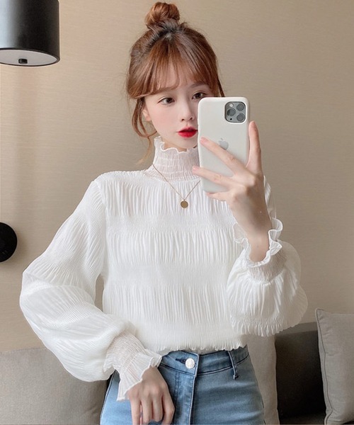 shopnikoniko(ショップニコニコ)の「フリル袖シャーリングシアートップス(シャツ/ブラウス・レディース・ベージュ/ホワイト/ブラック・フリー)」の13枚目の写真