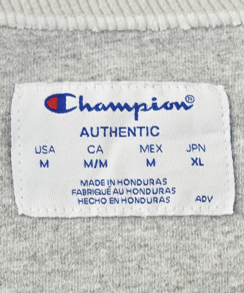 Champion（チャンピオン）の「【ヴィンテージ古着】Champion / チャンピオン Cロゴ刺繍 クルーネックスウェット（スウェット・メンズ・ホワイト・MEDIUM）」の4枚目の写真