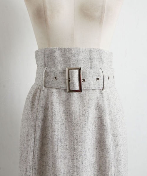 tocco closet（トッコ　クローゼット）の「ベルト付き裾フリンジマーメイドツイードスカート（スカート・レディース・ネイビー/オフホワイト・M）」の5枚目の写真