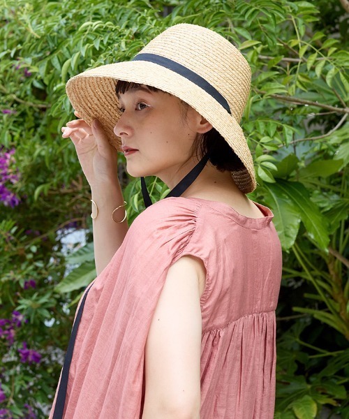 Actually(アクチュアリー)の「リボンの付け替えができる ラフィアハット(ハット・レディース・ナチュラル・フリー)」の2枚目の写真