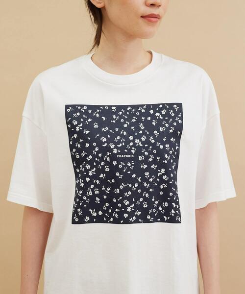 FRAPBOIS（フラボア）の「テイスフラワーT（Tシャツ/カットソー・レディース・ブラック/ホワイト・1/2）」の3枚目の写真