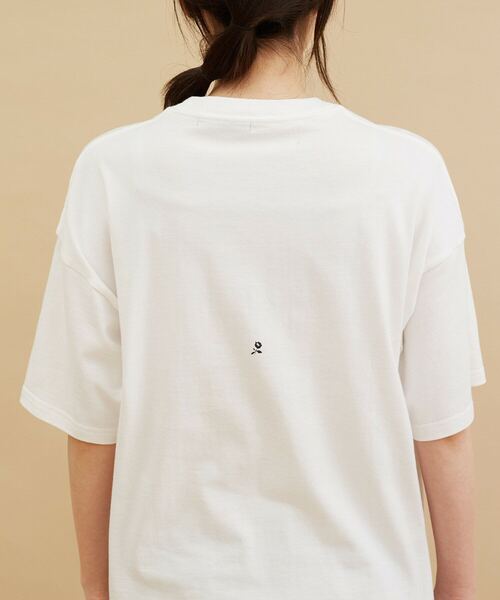 FRAPBOIS（フラボア）の「テイスフラワーT（Tシャツ/カットソー・レディース・ブラック/ホワイト・1/2）」の20枚目の写真