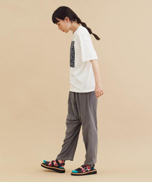 FRAPBOIS（フラボア）の「テイスフラワーT（Tシャツ/カットソー・レディース・ブラック/ホワイト・1/2）」の21枚目の写真