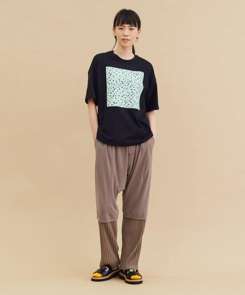 FRAPBOIS（フラボア）の「テイスフラワーT（Tシャツ/カットソー・レディース・ブラック/ホワイト・1/2）」の19枚目の写真