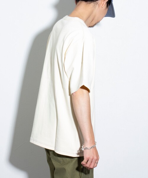 GLOSTER（グロスター）の「【GLOSTER/グロスター】ギザギザステッチ ポケT ポケットTシャツ 無地（Tシャツ/カットソー・メンズ・ブルー/チャコールグレー/ホワイト/キナリ・S/M/L）」の10枚目の写真