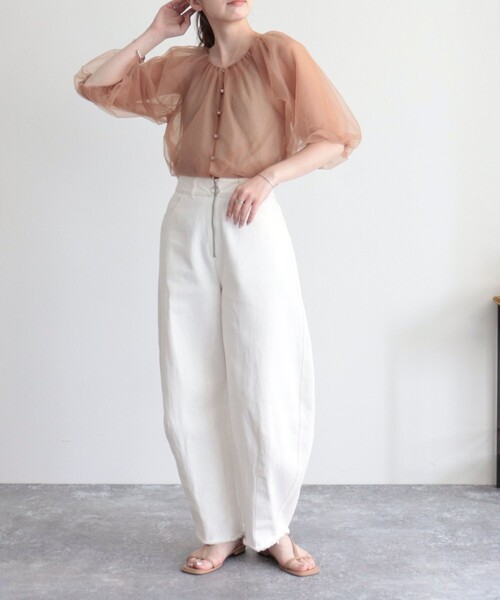 fredy emue(フレディエミュ)の「チュール2WAYギャザーブラウス(シャツ/ブラウス・レディース・ブラウン/チャコールグレー/アイボリー・38)」の21枚目の写真