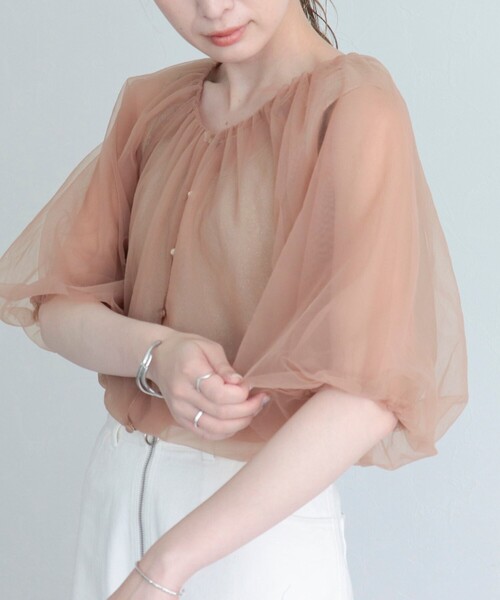 fredy emue(フレディエミュ)の「チュール2WAYギャザーブラウス(シャツ/ブラウス・レディース・ブラウン/チャコールグレー/アイボリー・38)」の1枚目の写真