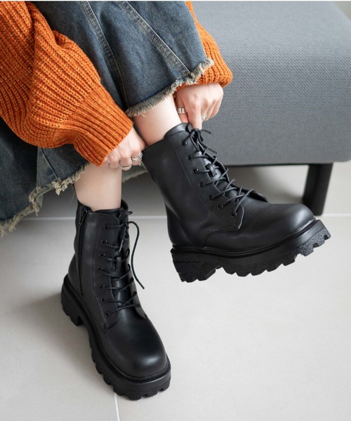 WEGO（ウィゴー）の「WEGO/レースアップショートブーツ（ブーツ・レディース・ブラック/オフホワイト/シルバー・MEDIUM/LARGE）」の15枚目の写真