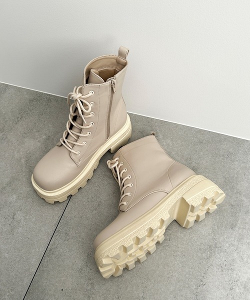 WEGO（ウィゴー）の「WEGO/レースアップショートブーツ（ブーツ・レディース・ブラック/オフホワイト/シルバー・MEDIUM/LARGE）」の19枚目の写真