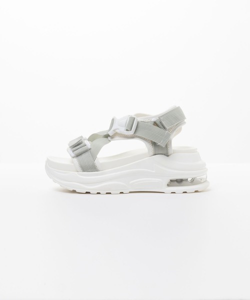 FOREVER 21（フォーエバー トゥエンティーワン）の「テープサンダル（サンダル・レディース・ブラック/ホワイト系その他/イエロー・SMALL/MEDIUM/LARGE）」の2枚目の写真