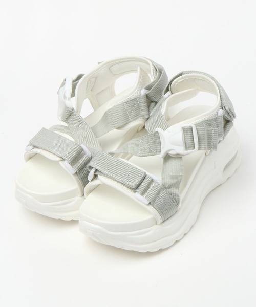 FOREVER 21（フォーエバー トゥエンティーワン）の「テープサンダル（サンダル・レディース・ブラック/ホワイト系その他/イエロー・SMALL/MEDIUM/LARGE）」の4枚目の写真