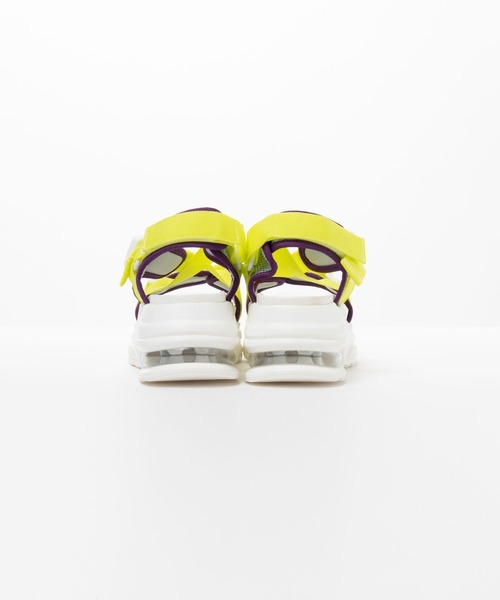 FOREVER 21（フォーエバー トゥエンティーワン）の「テープサンダル（サンダル・レディース・ブラック/ホワイト系その他/イエロー・SMALL/MEDIUM/LARGE）」の8枚目の写真