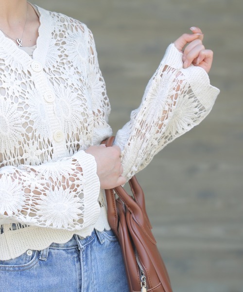 Lamoa（ラモア）の「Lamoa/クロシェ編み　花柄ニットカーディガン（カーディガン/ボレロ・レディース・アイボリー/ブラック/ベージュ/グリーン・MEDIUM）」の18枚目の写真