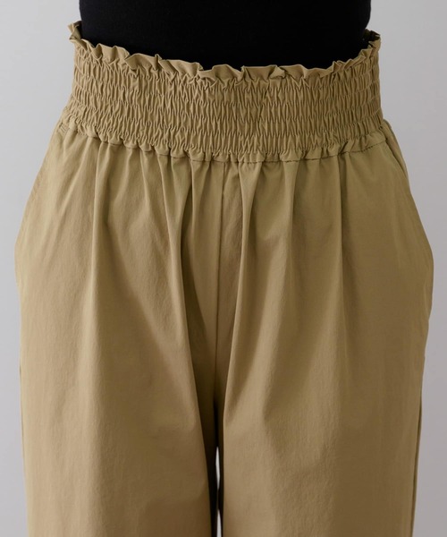 URBAN RESEARCH Sonny Label（アーバンリサーチサニーレーベル）の「ウエストシャーリングナイロンストレートパンツ（その他パンツ・レディース・ホワイト系その他/ブラック/ベージュ・FREE）」の7枚目の写真