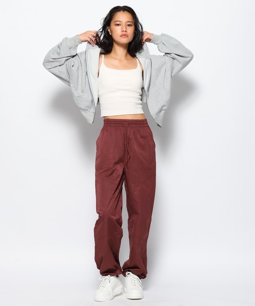 FOREVER 21(フォーエバー トゥエンティーワン)の「【2023AW】クロップドジップフーディー(パーカー・レディース・ブラック/グレー/オフホワイト/グリーン・SMALL/MEDIUM)」の6枚目の写真