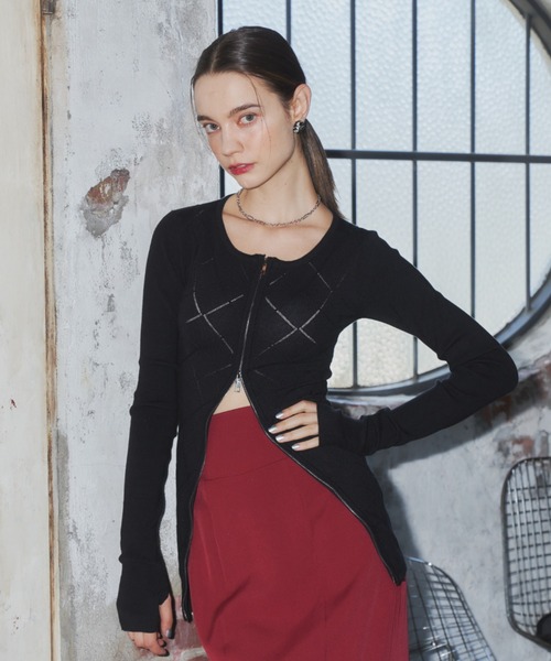 VIOLETTA（ヴィオレッタ）の「アーガイル柄フロントジップカーディガン（ニット/セーター・レディース・ブラック/ピンク系その他/グレー/ブルー・FREE）」の6枚目の写真