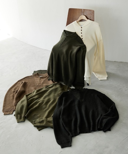 EMMA CLOTHES(エマクローズ)の「オーバーサイズ ミリタリージープセーター EMMA CLOTHES(ニット/セーター・メンズ・ブラウン/オフホワイト/ブラック/チャコール/カーキ・L/M)」の9枚目の写真