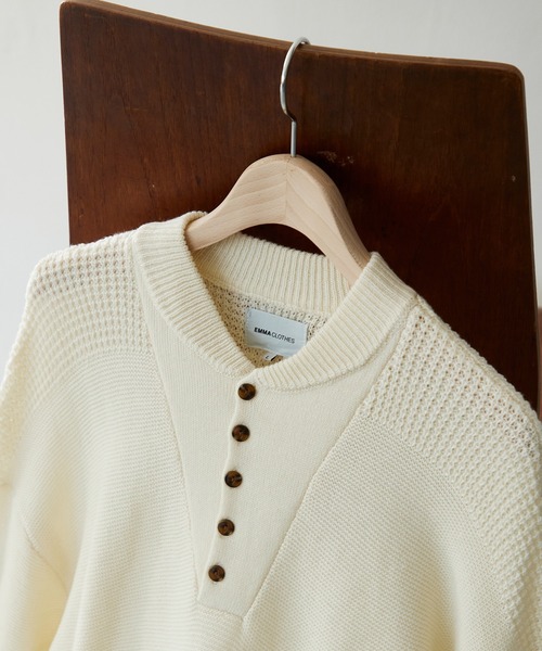 EMMA CLOTHES(エマクローズ)の「オーバーサイズ ミリタリージープセーター EMMA CLOTHES(ニット/セーター・メンズ・ブラウン/オフホワイト/ブラック/チャコール/カーキ・L/M)」の21枚目の写真